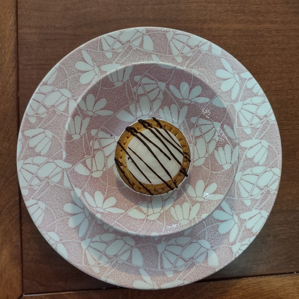 Floral Pink and White Dinnerware Set 2 Pieces